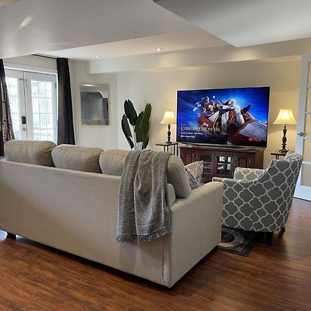 Cozy Lovely Ravine Facing Suite. Миссиссага Экстерьер фото
